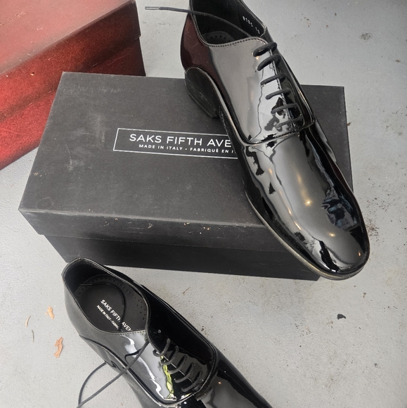 Saks Fifth Avenue Mens Patent Leather Tie, Oxfords Never Worn  See 10 Hp🔥🔥🔥🔥 - Picture 4 of 4
